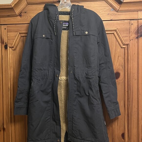 Patagonia Women's Prairie Dawn Parka Size M Smolder Blue With Tan Sherpa NWTU - Picture 5 of 11